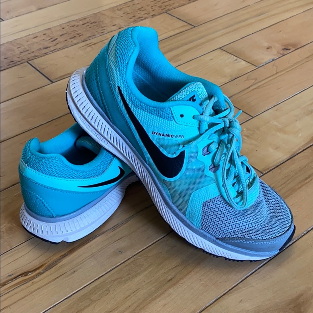 Aqua Dynamic Web Nike’s